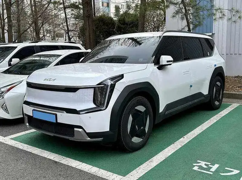Kia EV9 privatleasing – hemmaladdning