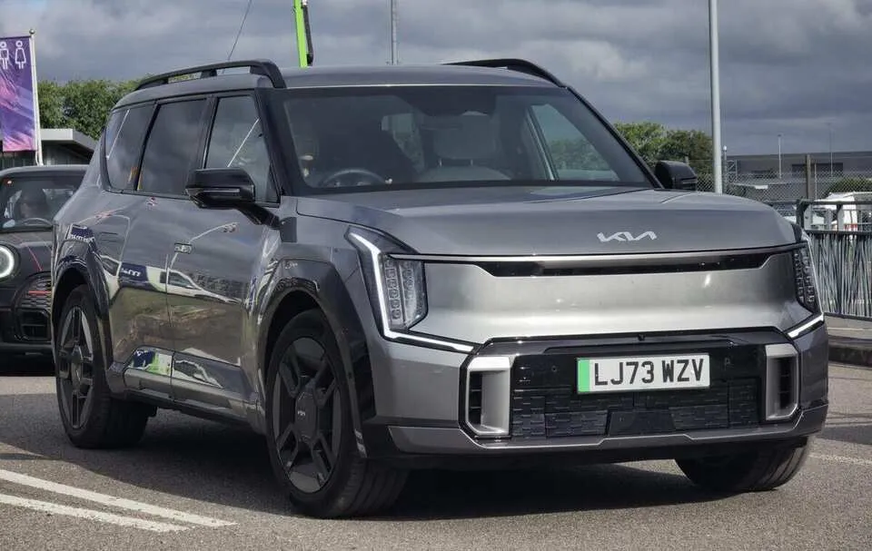 Kia EV9 – elektrisk Fullstor SUV med 504–541 km räckvidd från 849 900 kr